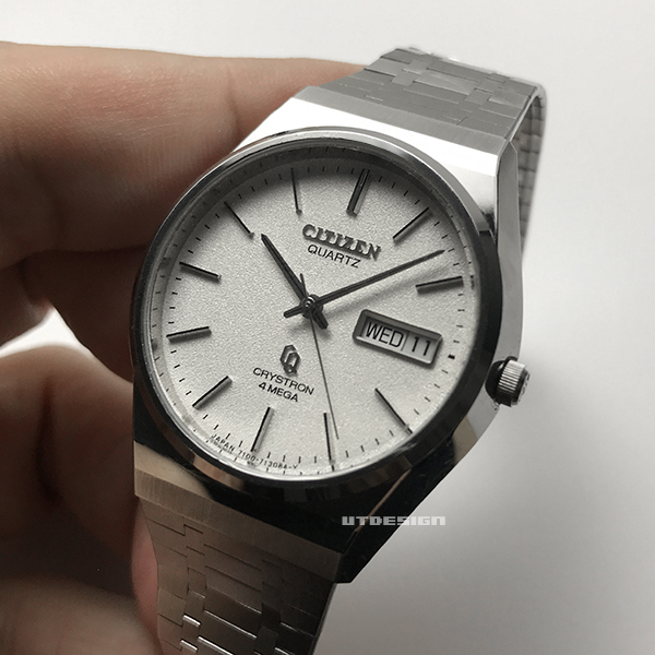 CITIZEN cristron 4-710169Y オールドクオーツ 稼働品-